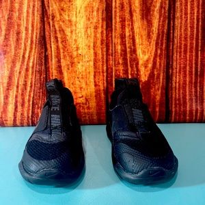 Nike baby shoes size 5c excellent